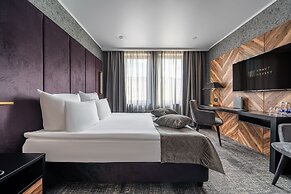 Kravt Nevsky Hotel and Spa