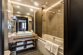 Kravt Nevsky Hotel and Spa