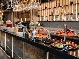 Kravt Nevsky Hotel and Spa
