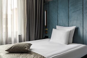 Kravt Nevsky Hotel and Spa