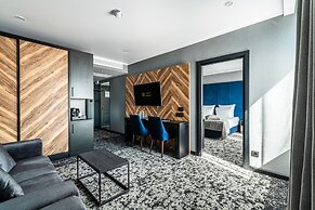 Kravt Nevsky Hotel and Spa