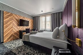 Kravt Nevsky Hotel and Spa