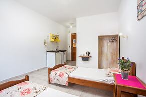 Lisabeth Apartments