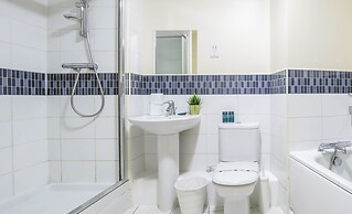 Park Central Two Bedroom & Parking