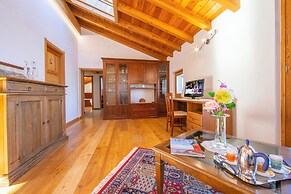 Il Lago Blu Loft With Pool