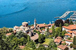 Il Lago Blu Loft With Pool