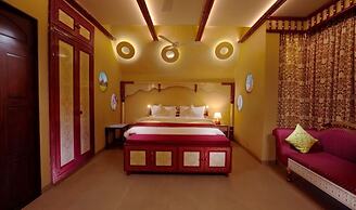 Neonz Resort & Club
