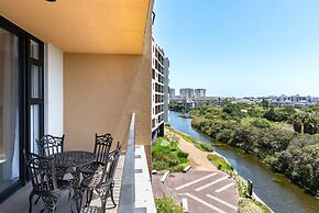 Waters Edge 319