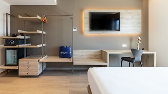 Senator Gandia Hotel