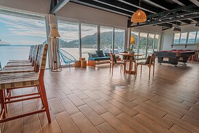 Amaka Ocean Living Lodge
