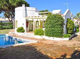 Tranquil Villa in Vilamoura With Private Swimming Pool