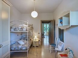 Spacious Villa With Pool