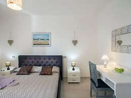 Spacious Villa With Pool
