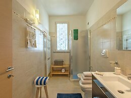 Spacious Villa With Pool