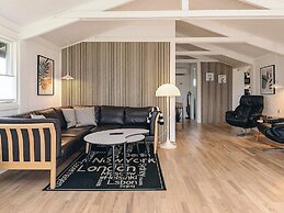 4 Star Holiday Home in Hals