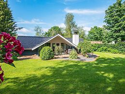 6 Person Holiday Home in Ansager