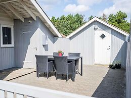 Charming Cottage Retreat-by Traum