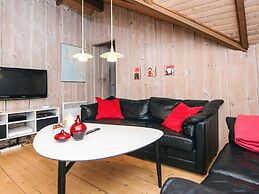 Charming Cottage Retreat-by Traum