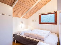 Charming Cottage Retreat-by Traum