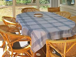 6 Person Holiday Home in Vaeggerlose