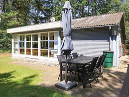 6 Person Holiday Home in Vaeggerlose