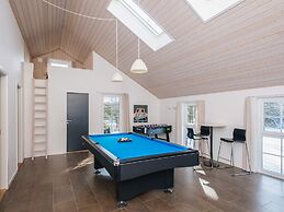 5 Star Holiday Home in Blavand