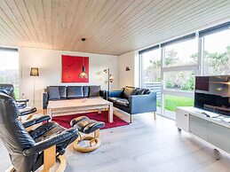 5 Person Holiday Home in Blavand