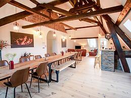 Wellness Castle With Cinema Bliss