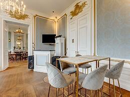 Wellness Castle With Cinema Bliss