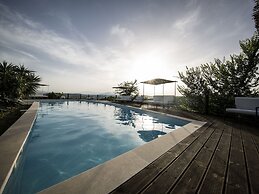 Apartment in Ascoli Piceno With Pool & Beaches