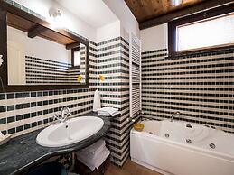 Apartment in Marche With Pool and BBQ