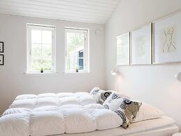 5 Star Holiday Home in Henne