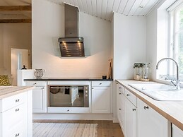 5 Star Holiday Home in Henne