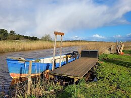 Secluded Harbor Cottage-by Traum