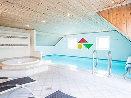 Luxurious Pool Retreat in Blavand-by Traum