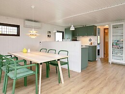 Modern Retreat in Klitgards-by Traum