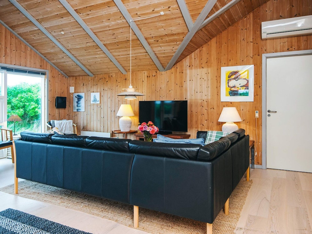 4 Star Holiday Home in Henne