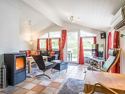 4 Star Holiday Home in Henne