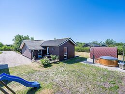 5 Star Holiday Home in Tarm