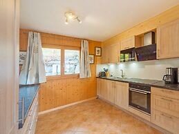 Chalet in La Tzoumaz Near Ski Lift