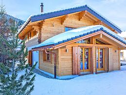 Chalet in La Tzoumaz Near Ski Lift
