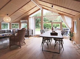 6 Person Holiday Home in Dronningmølle