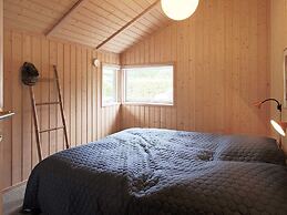 6 Person Holiday Home in Dronningmølle
