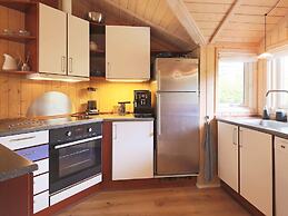 6 Person Holiday Home in Dronningmølle