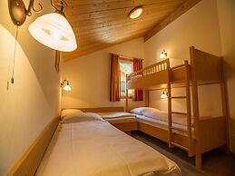 Chalet in Dachstein West With Shared Pool