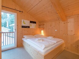 Chalet in Dachstein West With Shared Pool