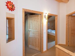 Chalet in Dachstein West With Shared Pool