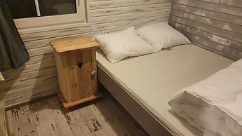 Lanklaar Chalet With Garden