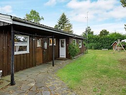 6 Person Holiday Home in Vaeggerlose