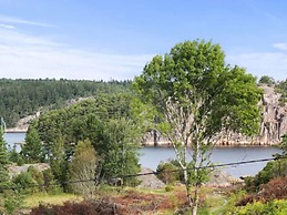 6 Person Holiday Home in Stromstad